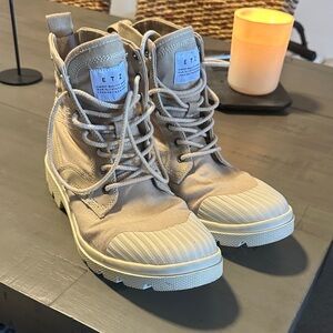 H&M men’s Tan High-Top boots